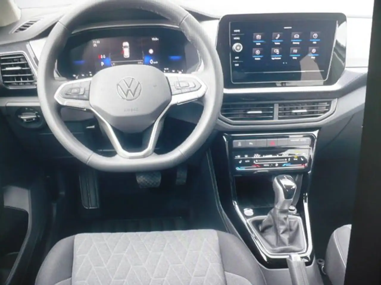 Volkswagen T-Cross 5