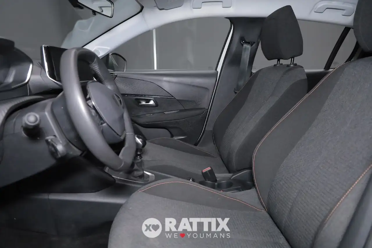 Peugeot 208 7