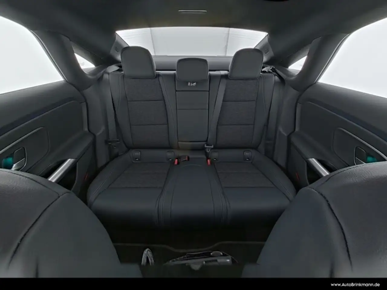 Mercedes-Benz CLA 250 8