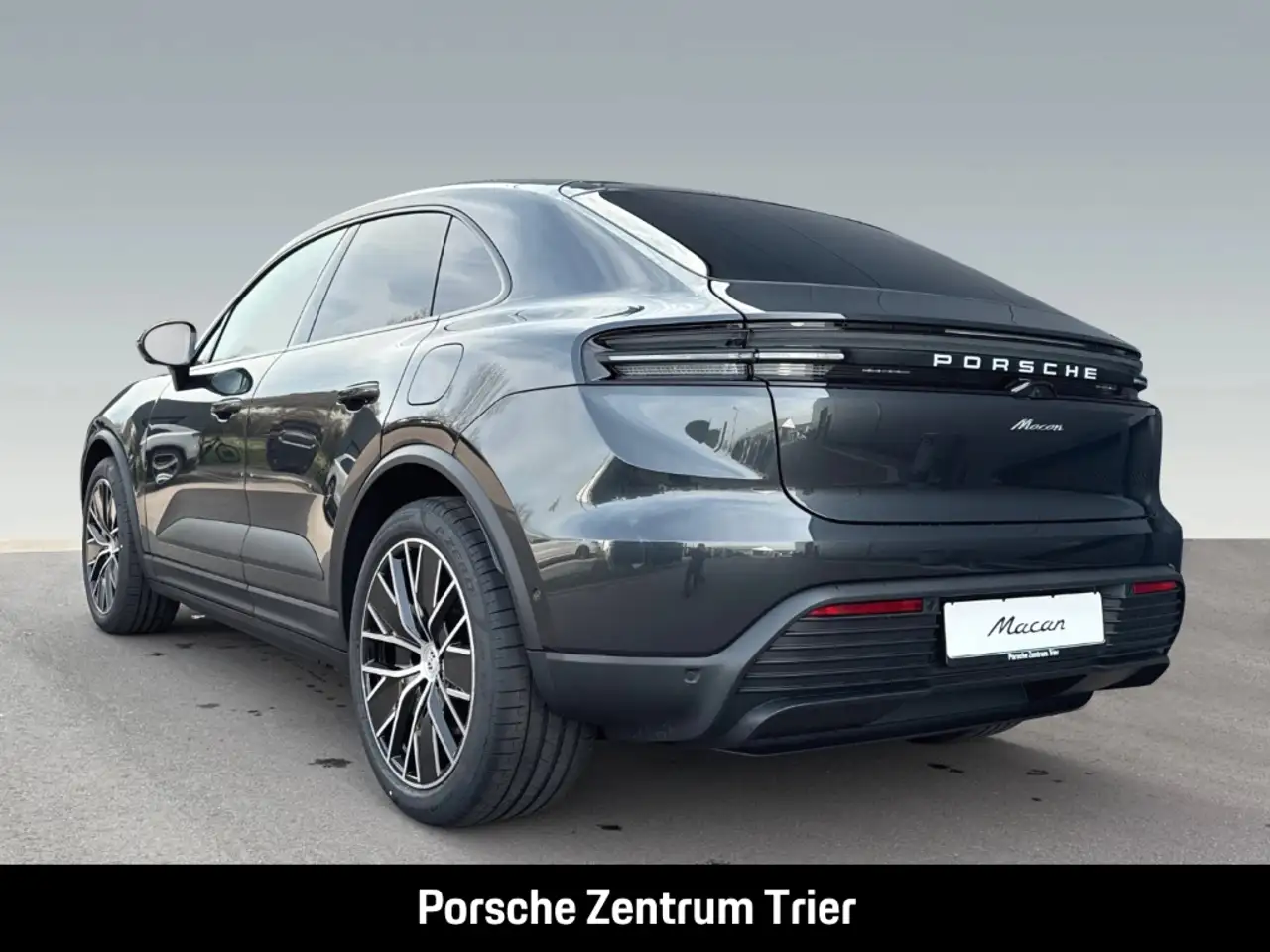 Porsche Macan 3