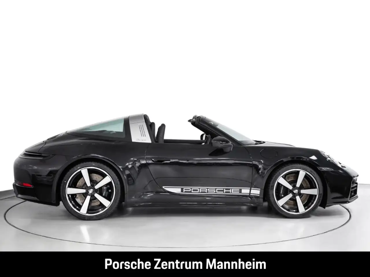 Porsche 992 11