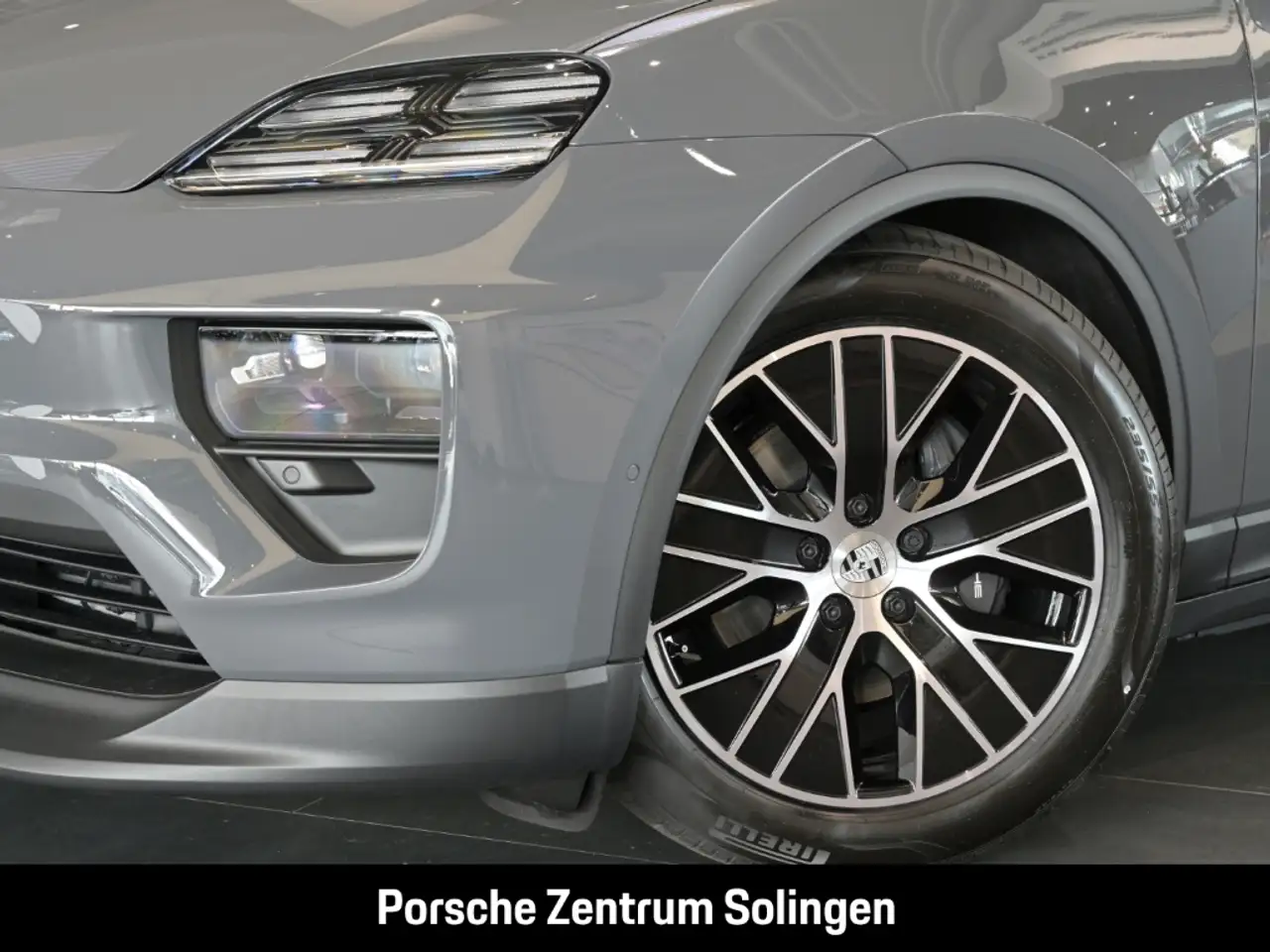 Porsche Macan 4 6