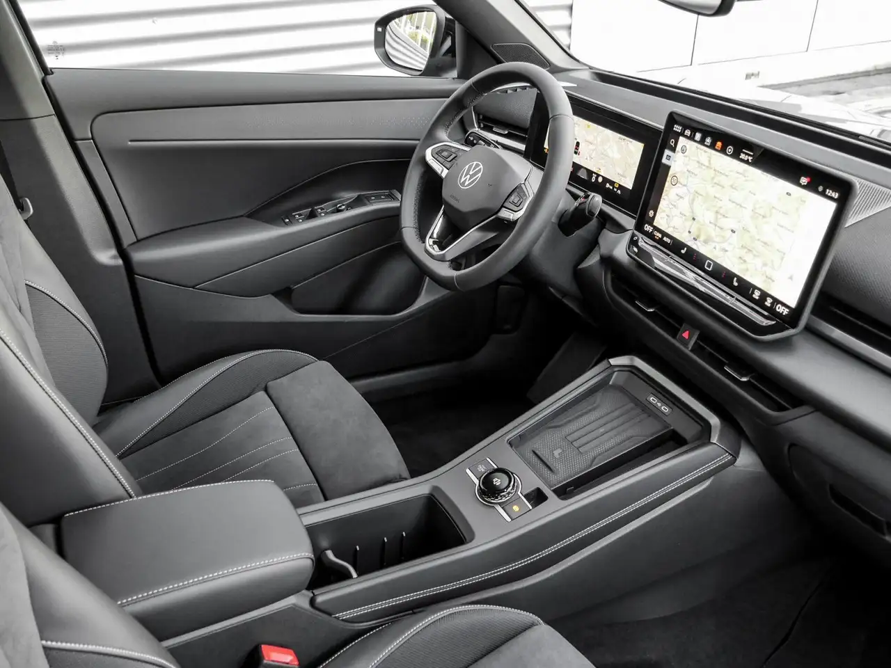 Volkswagen T-Roc 3