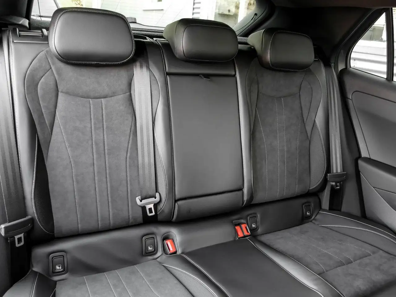 Volkswagen T-Roc 4