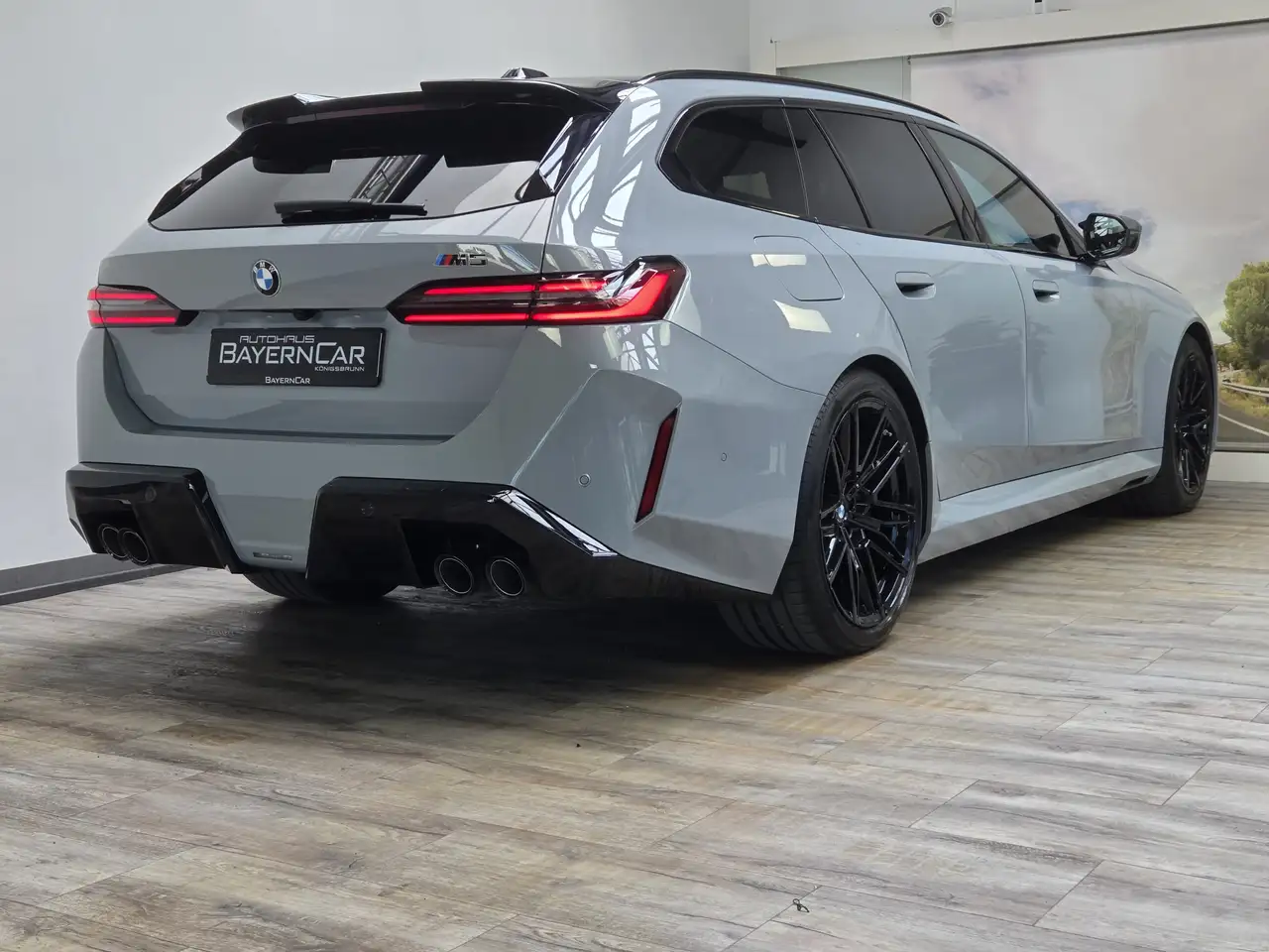 BMW M5 6