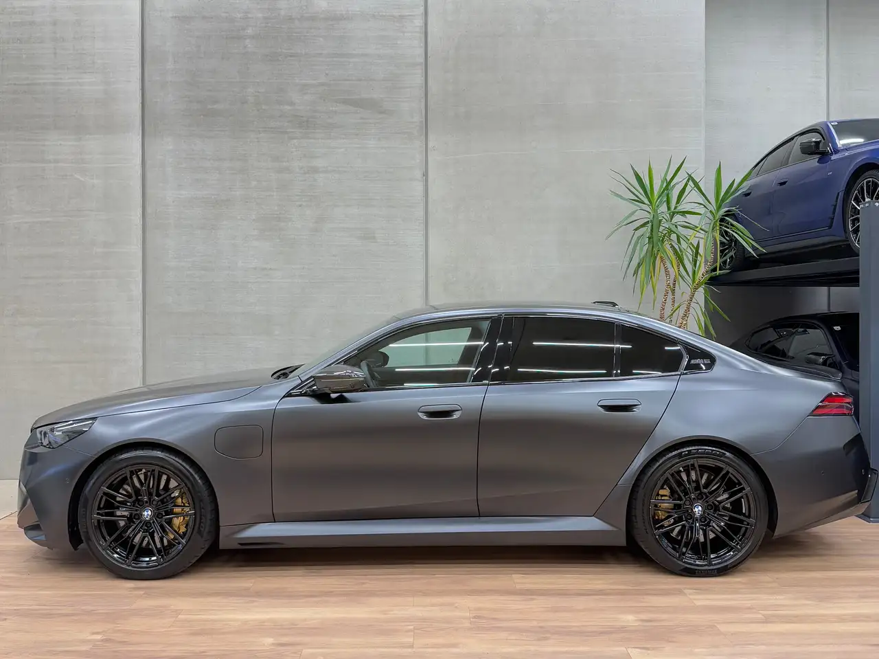 BMW M5 5