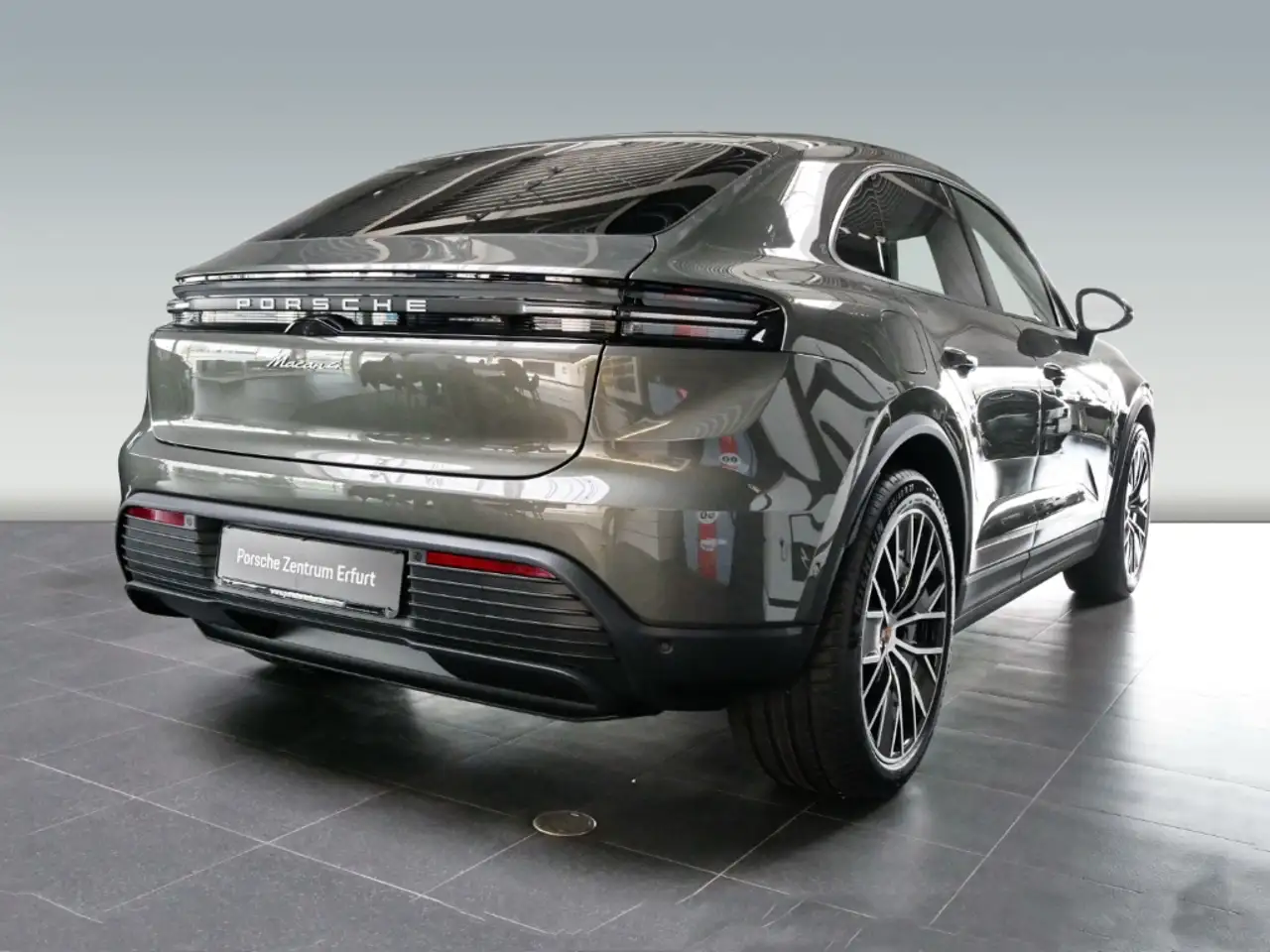 Porsche Macan 6