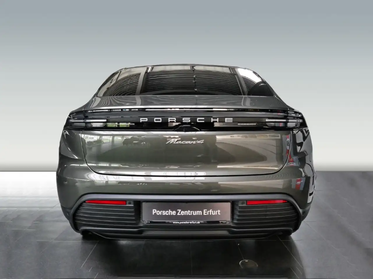 Porsche Macan 9