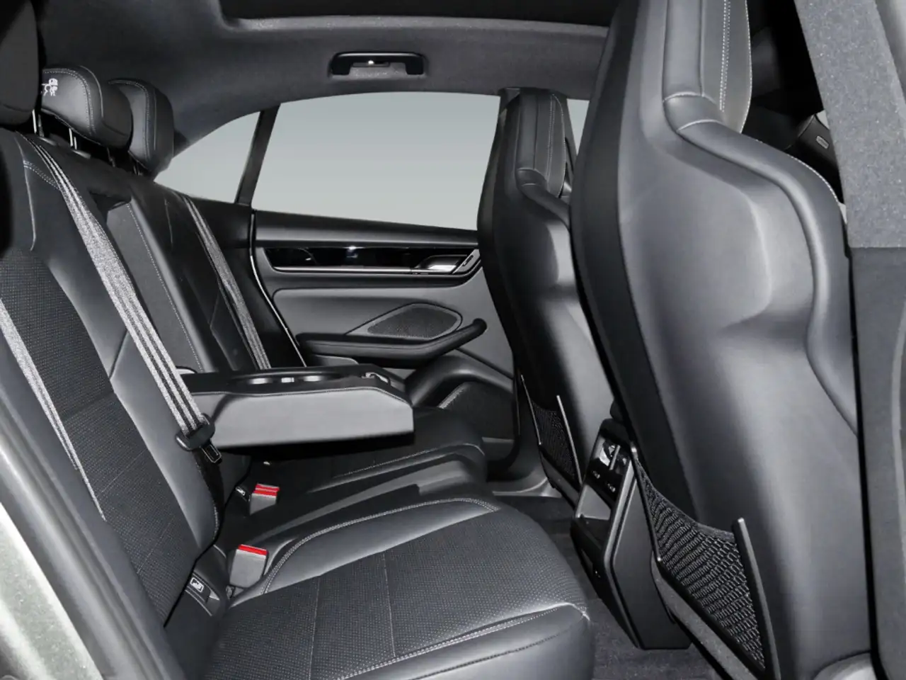 Porsche Macan 16