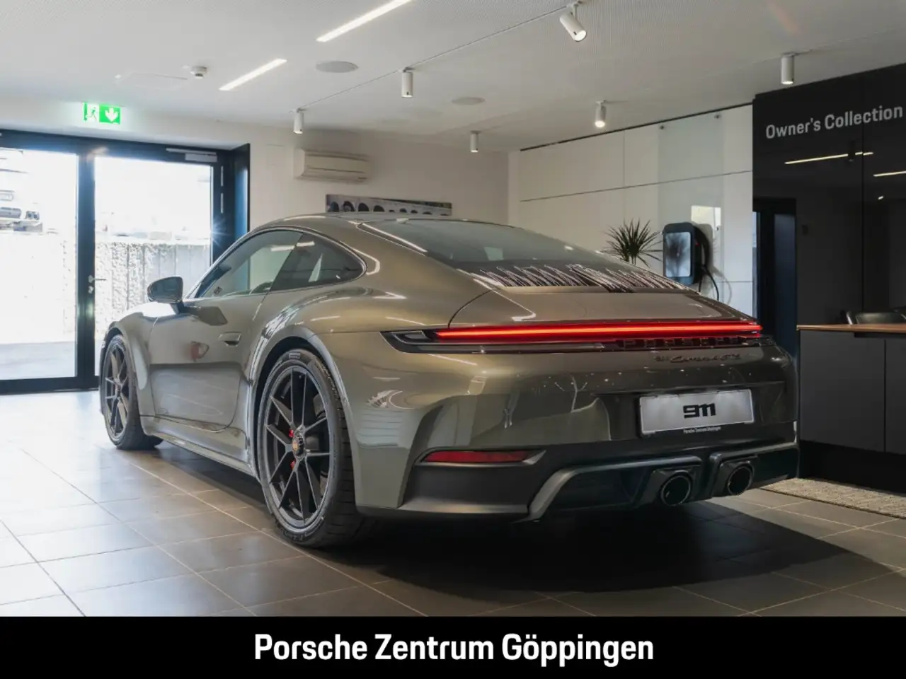 Porsche 992 911 3