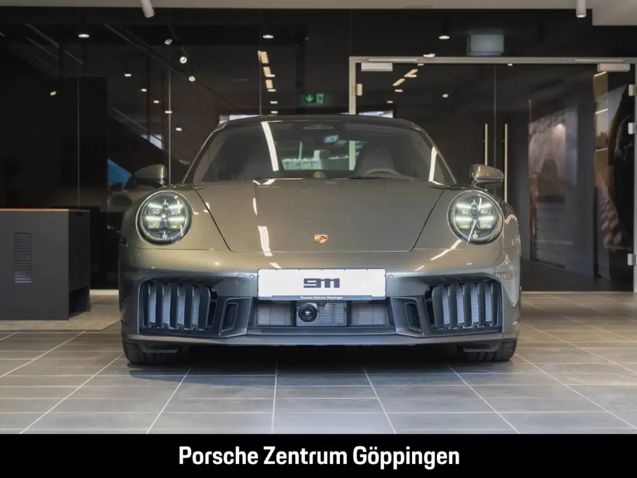 Porsche 992 911 7