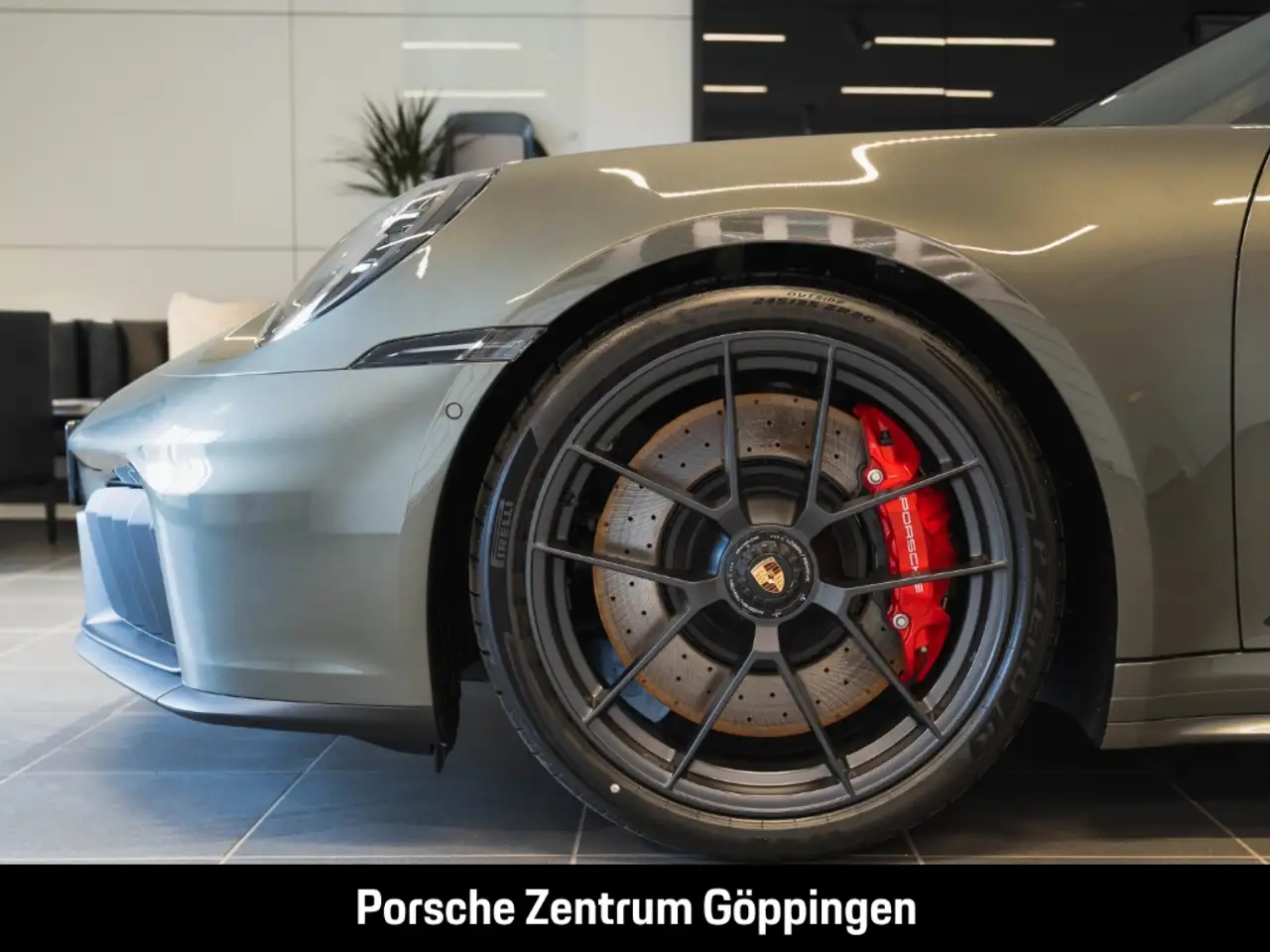 Porsche 992 911 11