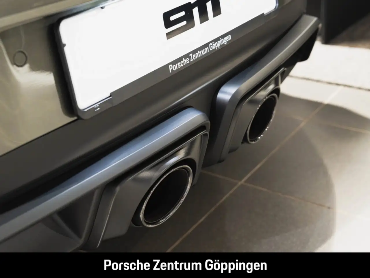 Porsche 992 911 12
