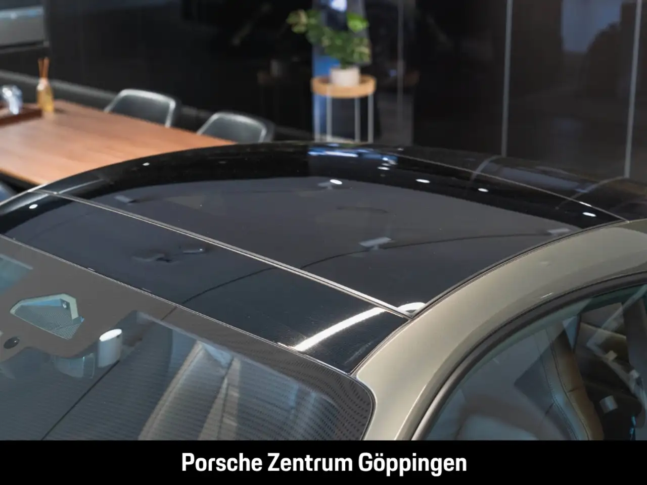Porsche 992 911 13