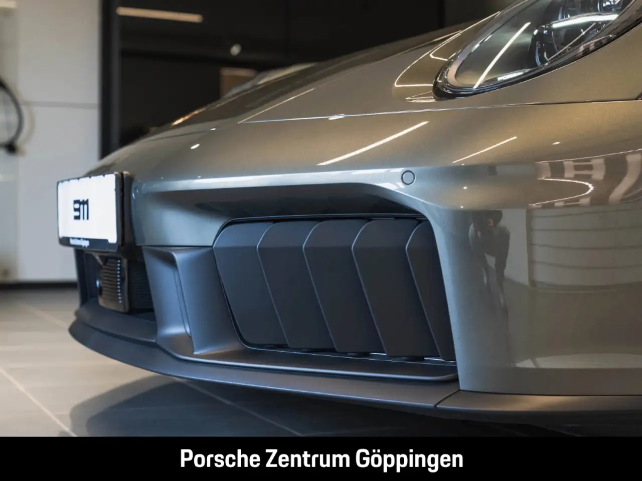 Porsche 992 911 14