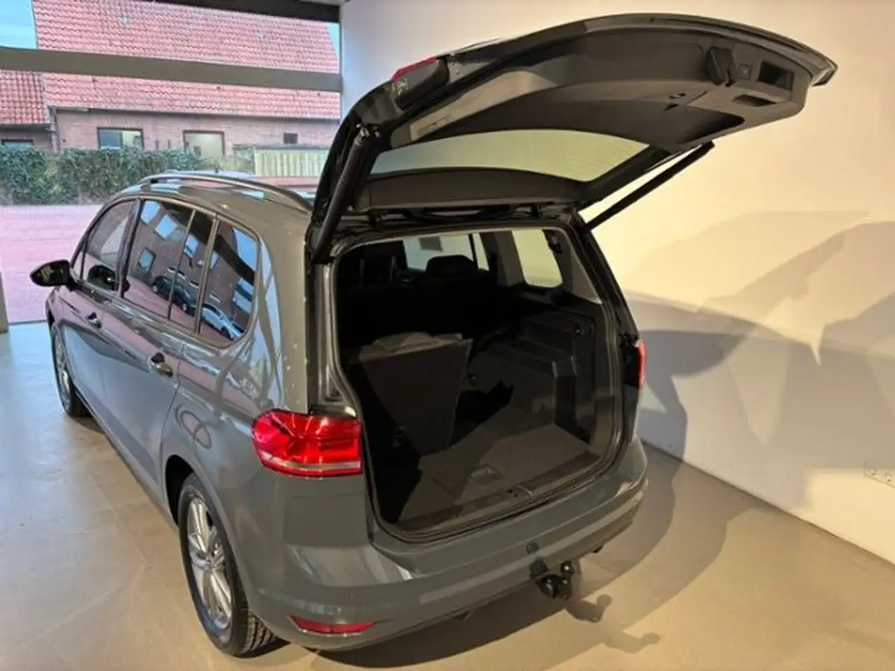 Volkswagen Touran 11