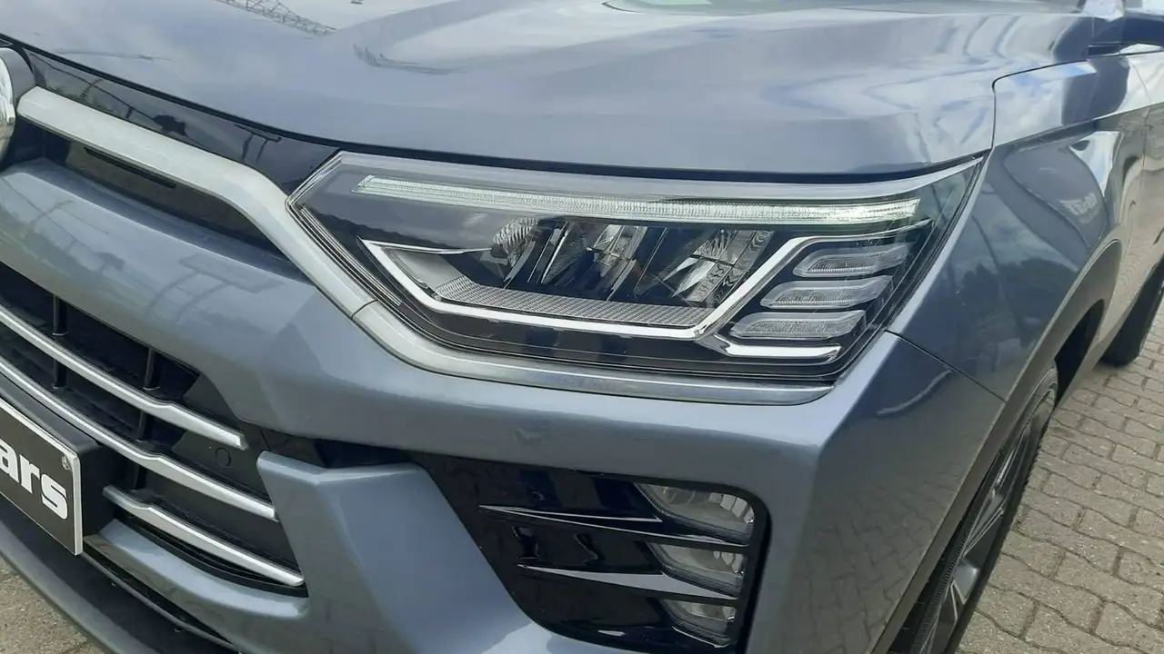 KGM Korando 1.5 9