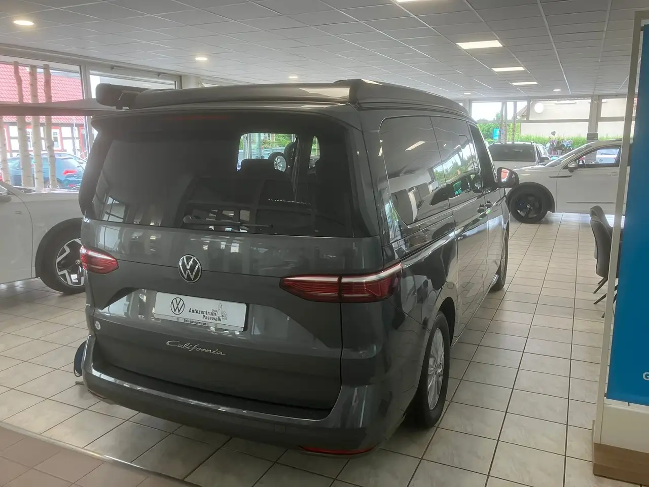 Volkswagen T7 California 3