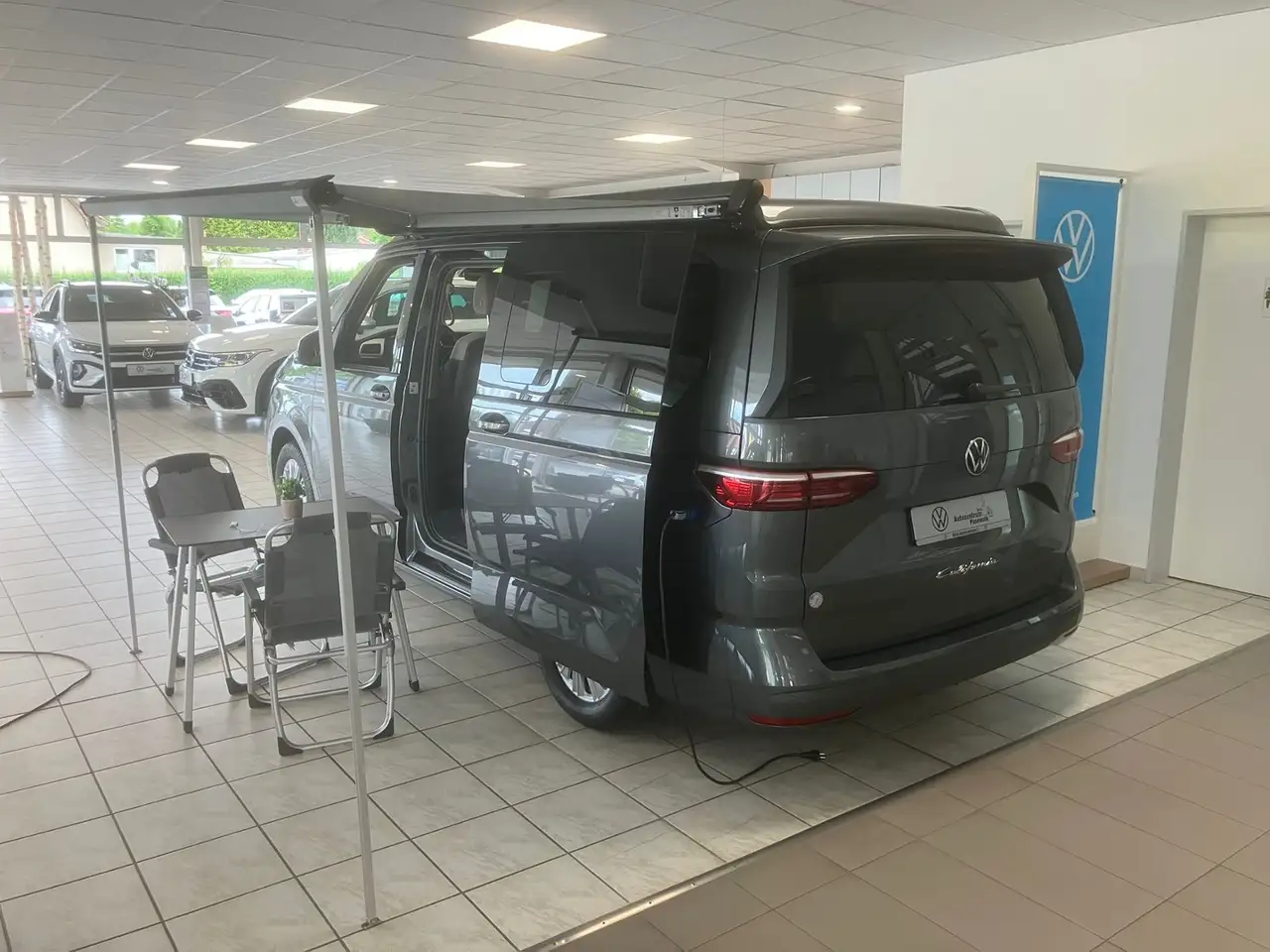 Volkswagen T7 California 4