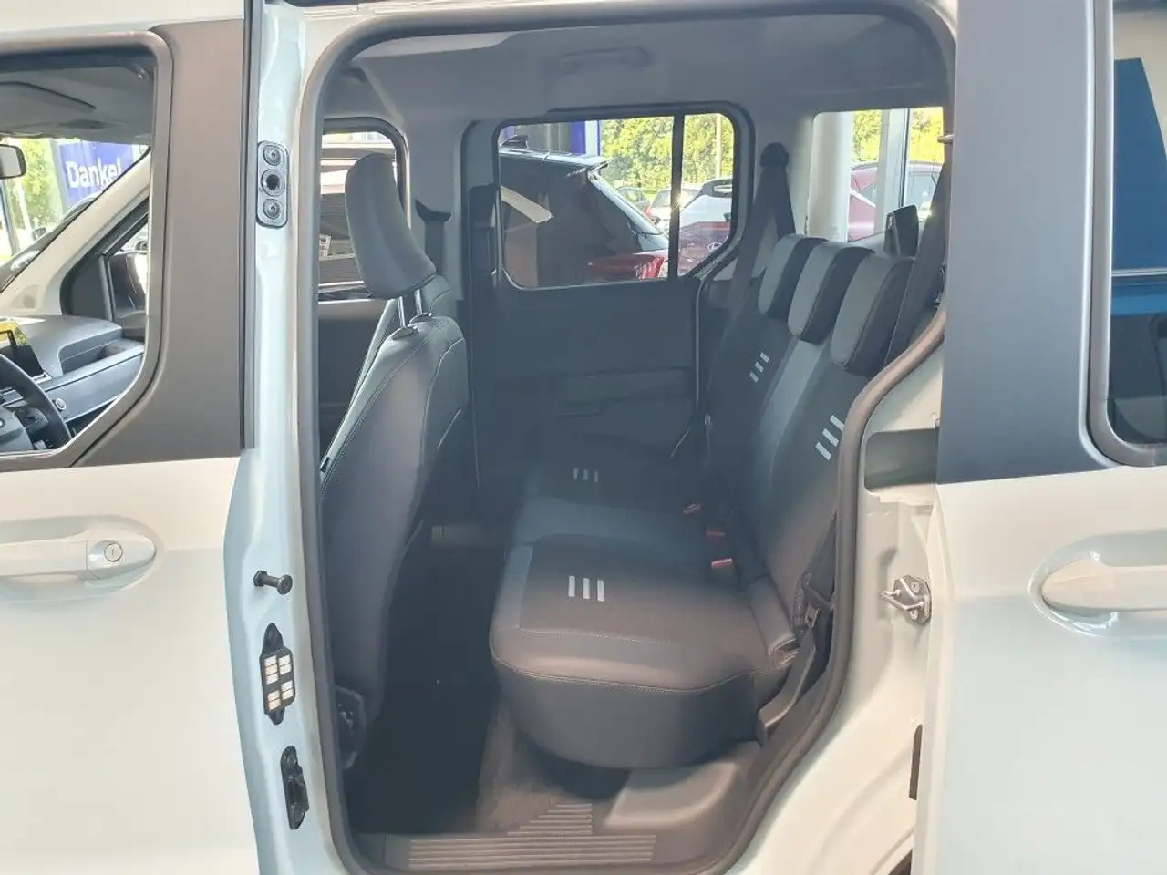Ford Tourneo 5