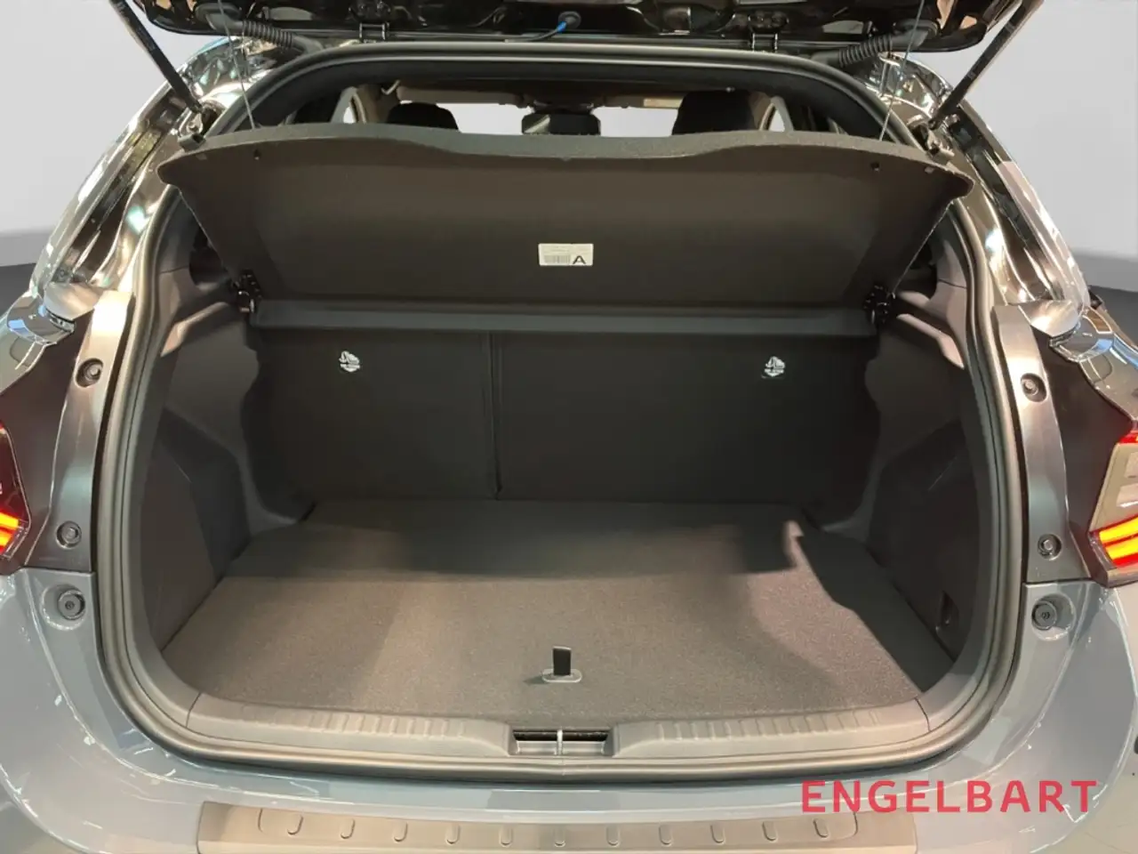 Toyota Yaris 13