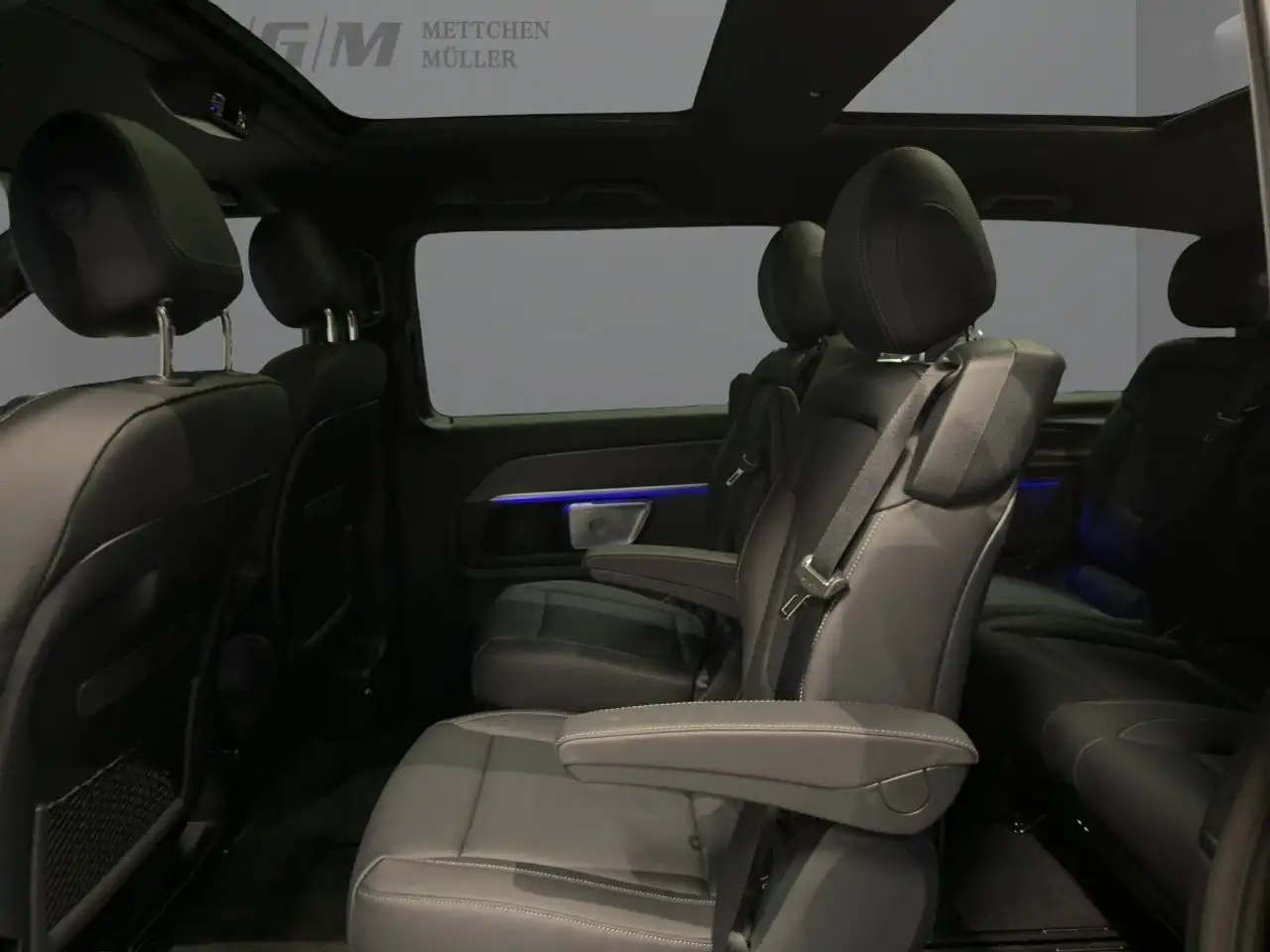 Mercedes-Benz V 300 8