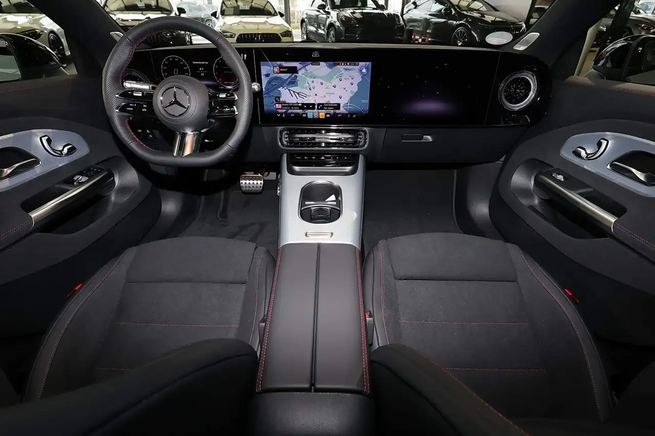 Mercedes-Benz CLA 200 5