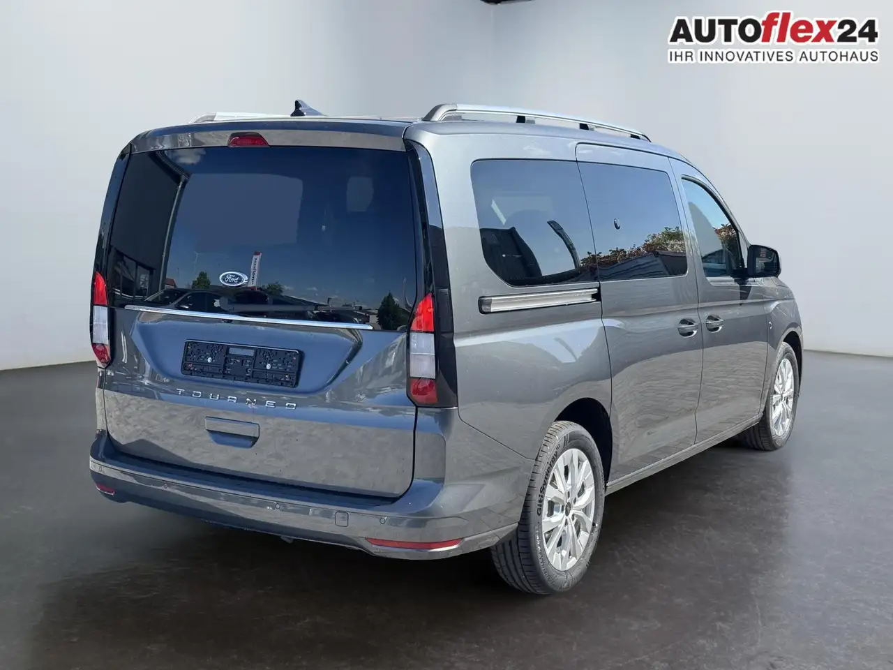 Ford Tourneo 6
