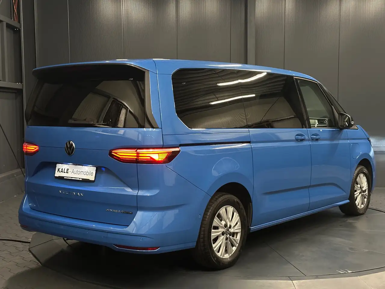 Volkswagen T7 Multivan 5