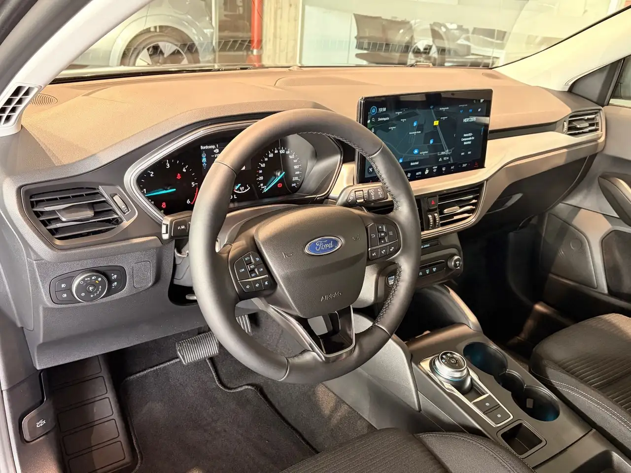 Ford Focus 10