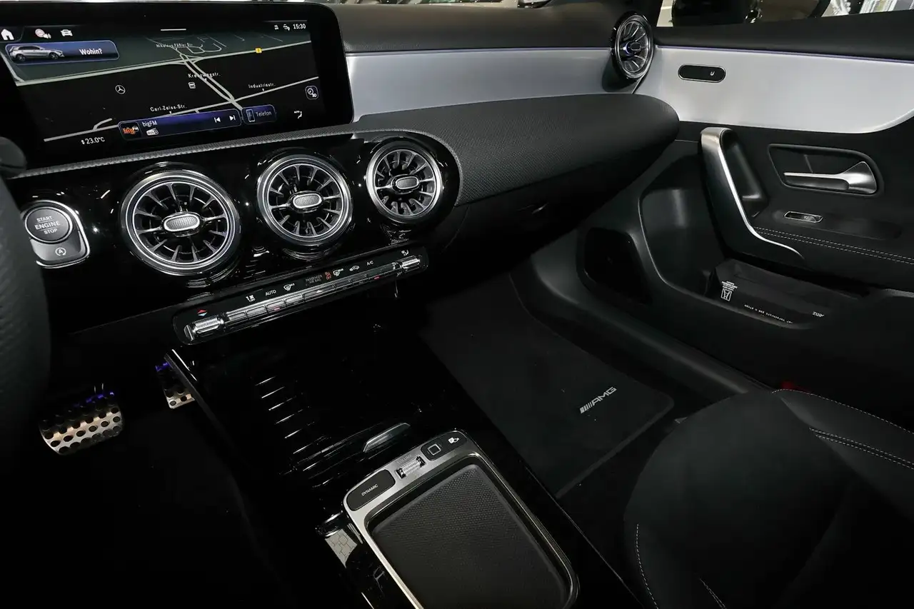 Mercedes-Benz A 180 9