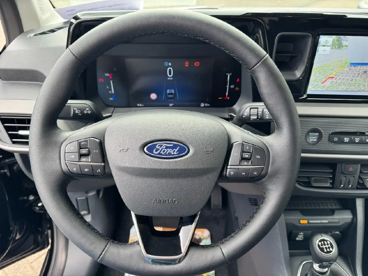 Ford Tourneo 10