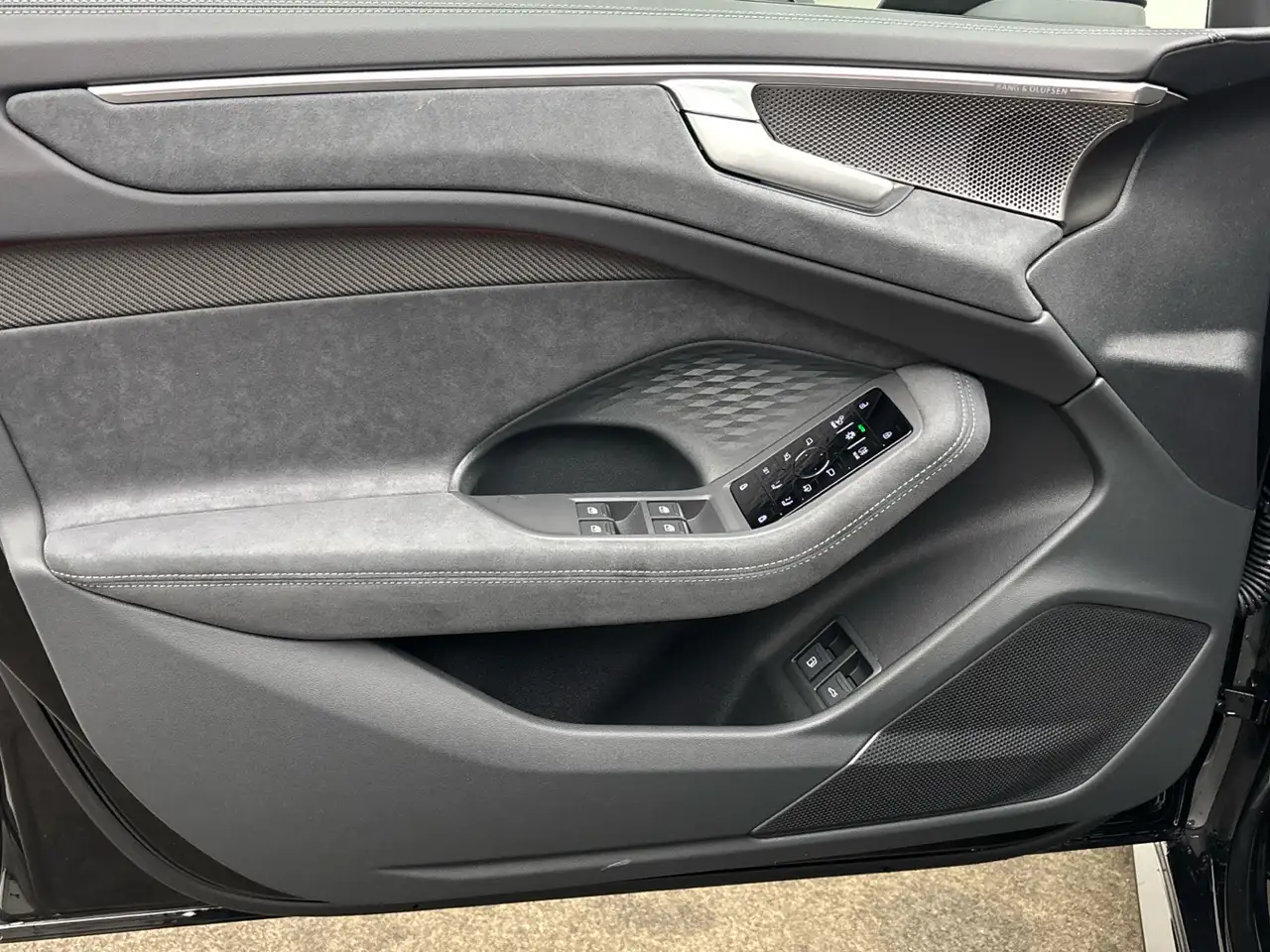 Audi A6 12