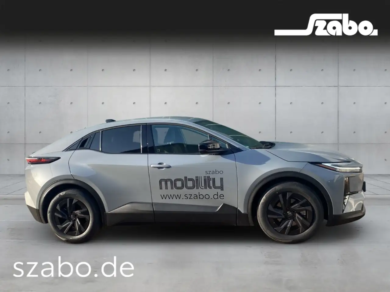 Toyota C-HR 10