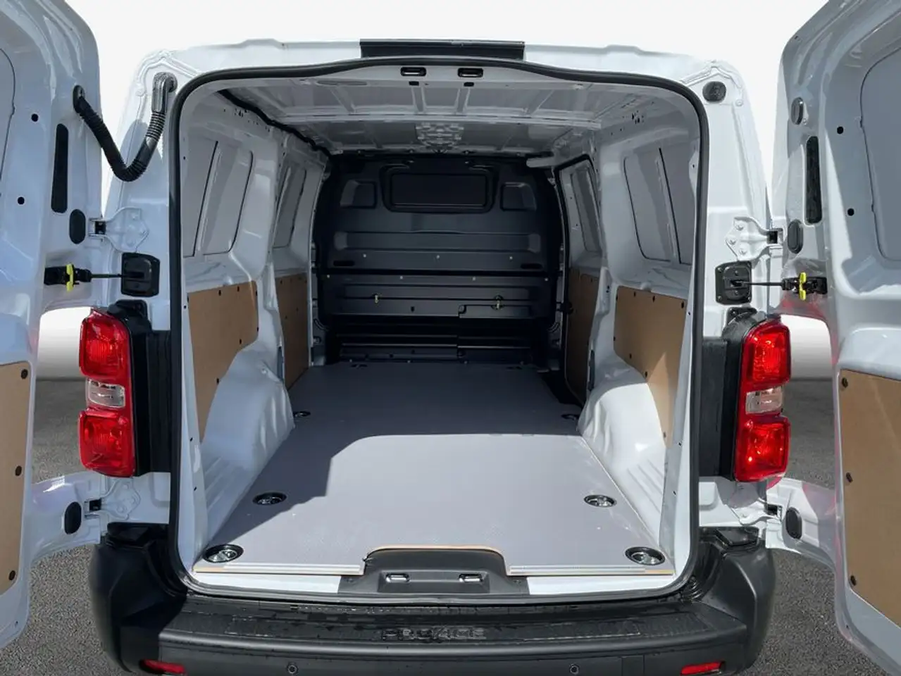 Toyota Proace 8