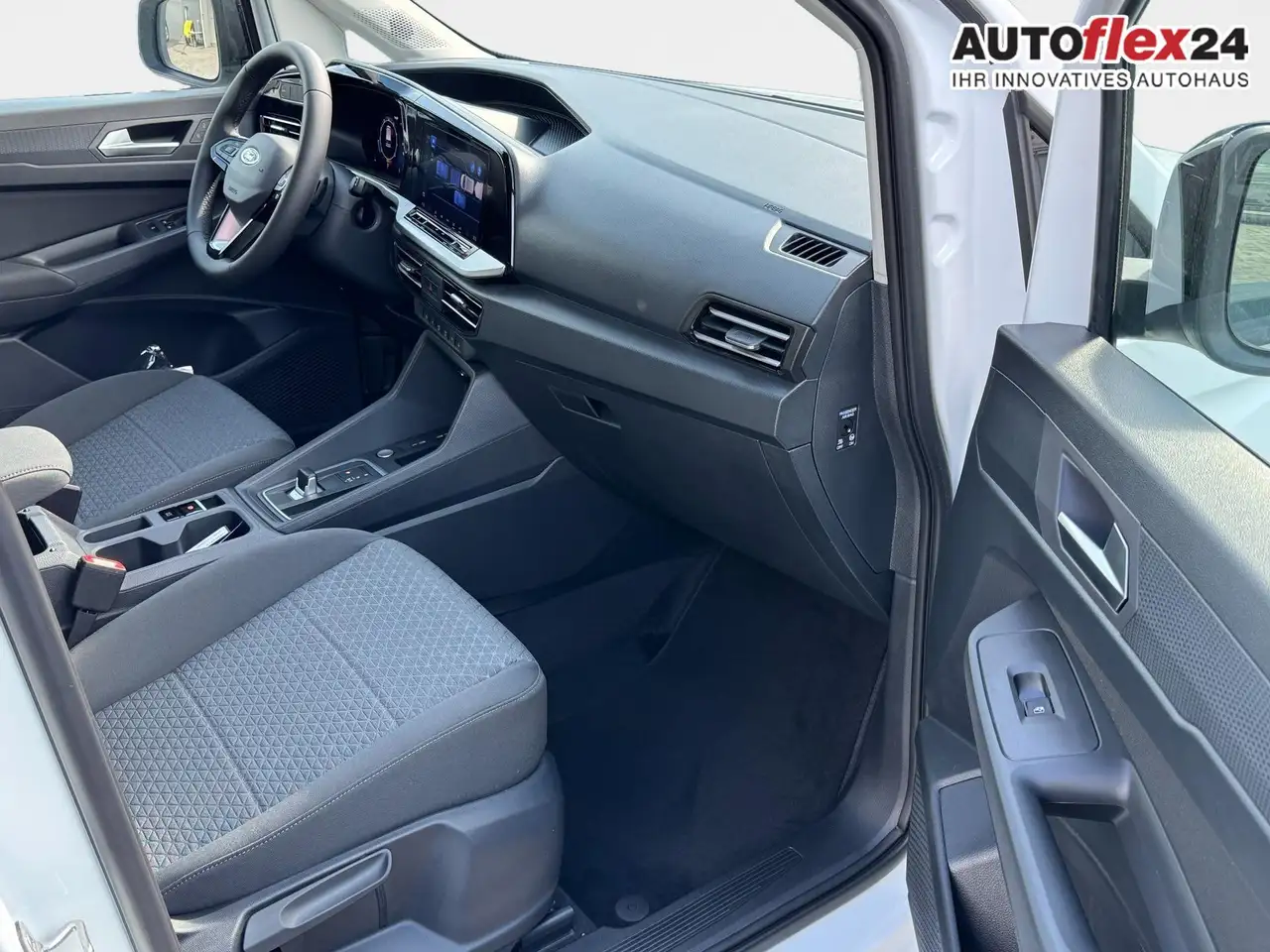 Ford Tourneo 10