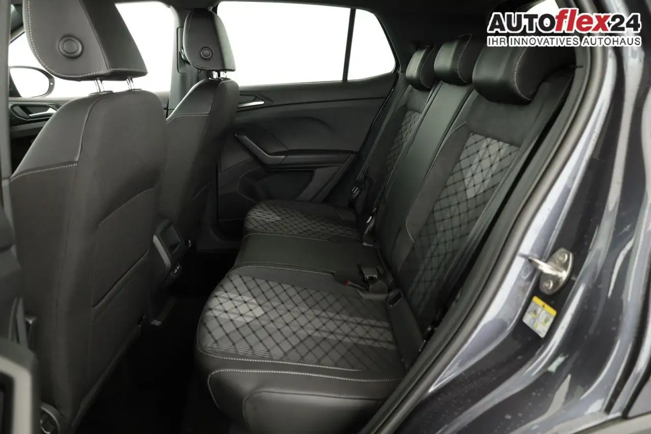 Volkswagen T-Cross 10
