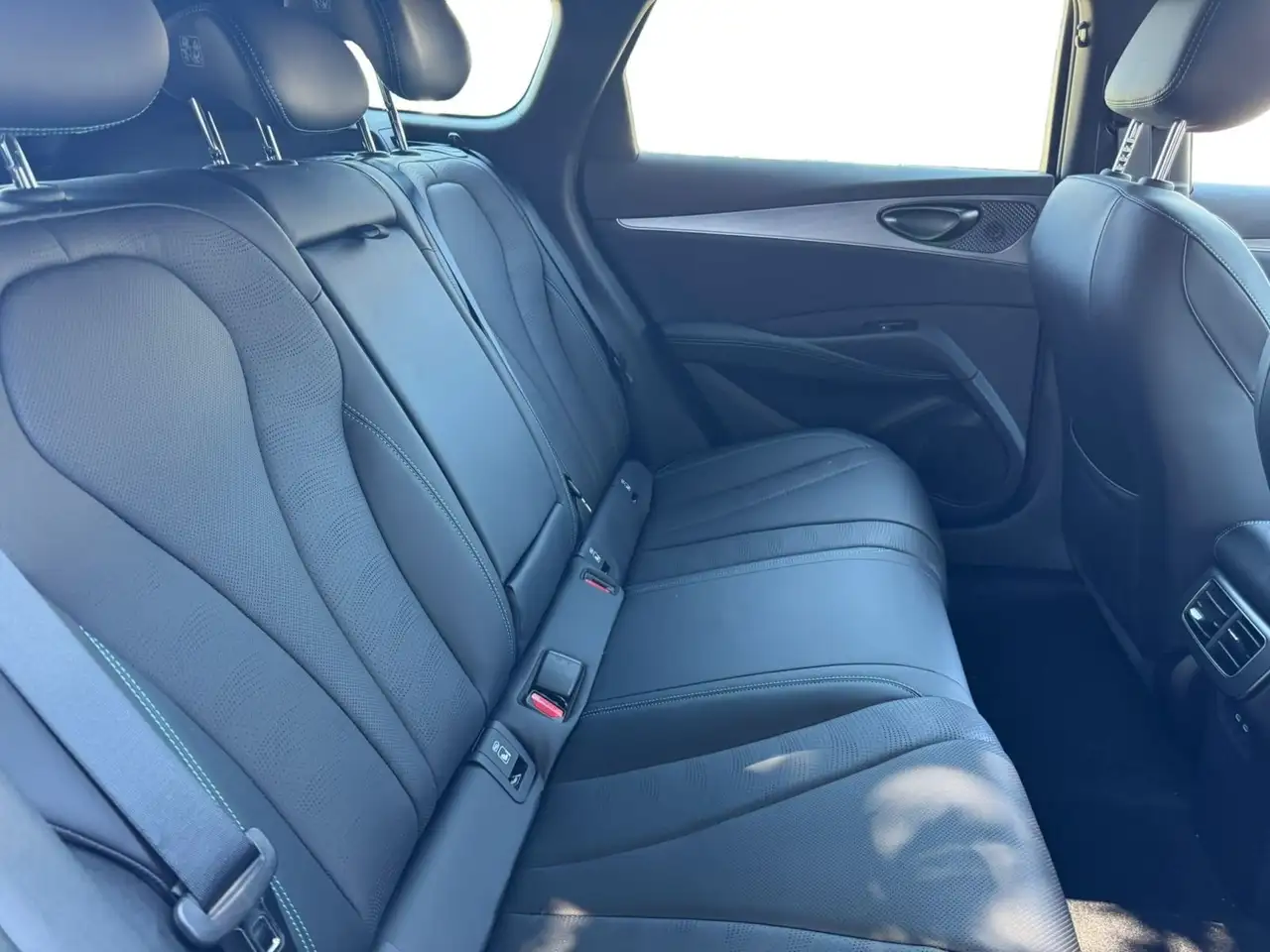 BYD Seal 6 8