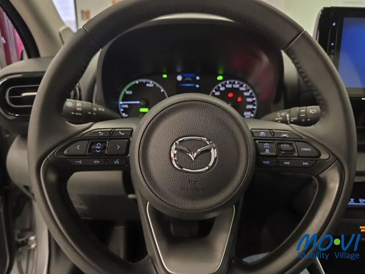 Mazda 2 4