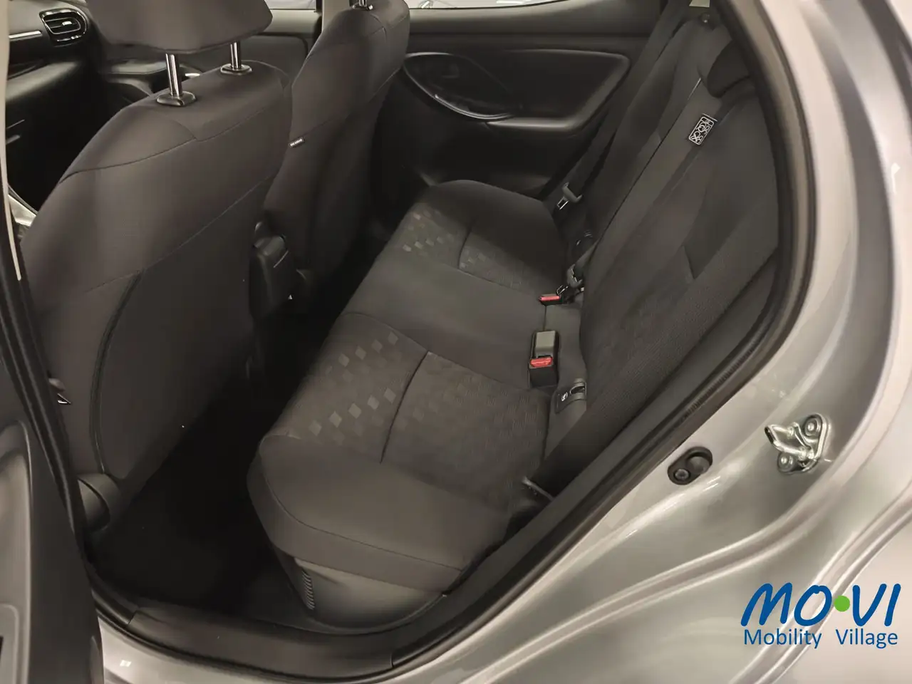 Mazda 2 7