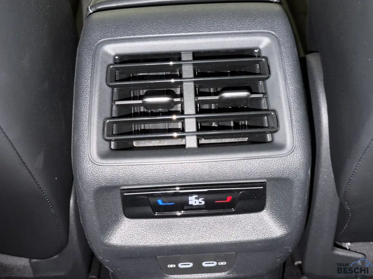 Volkswagen Tiguan 12