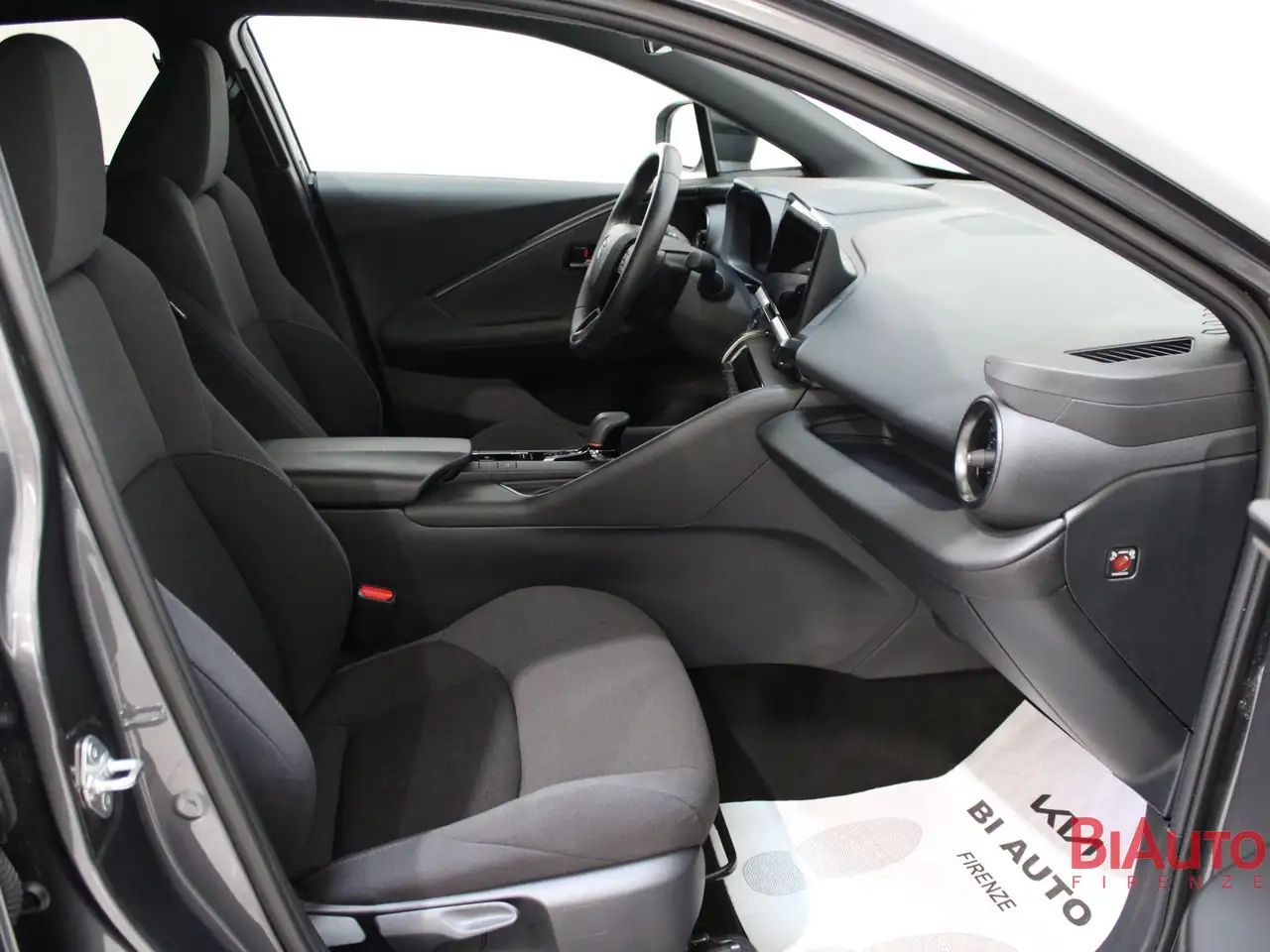 Toyota C-HR 7