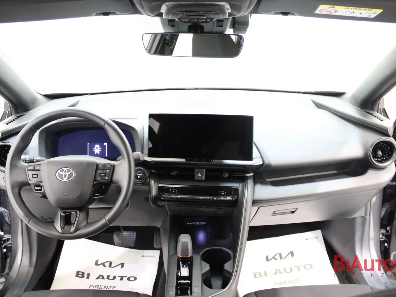 Toyota C-HR 10