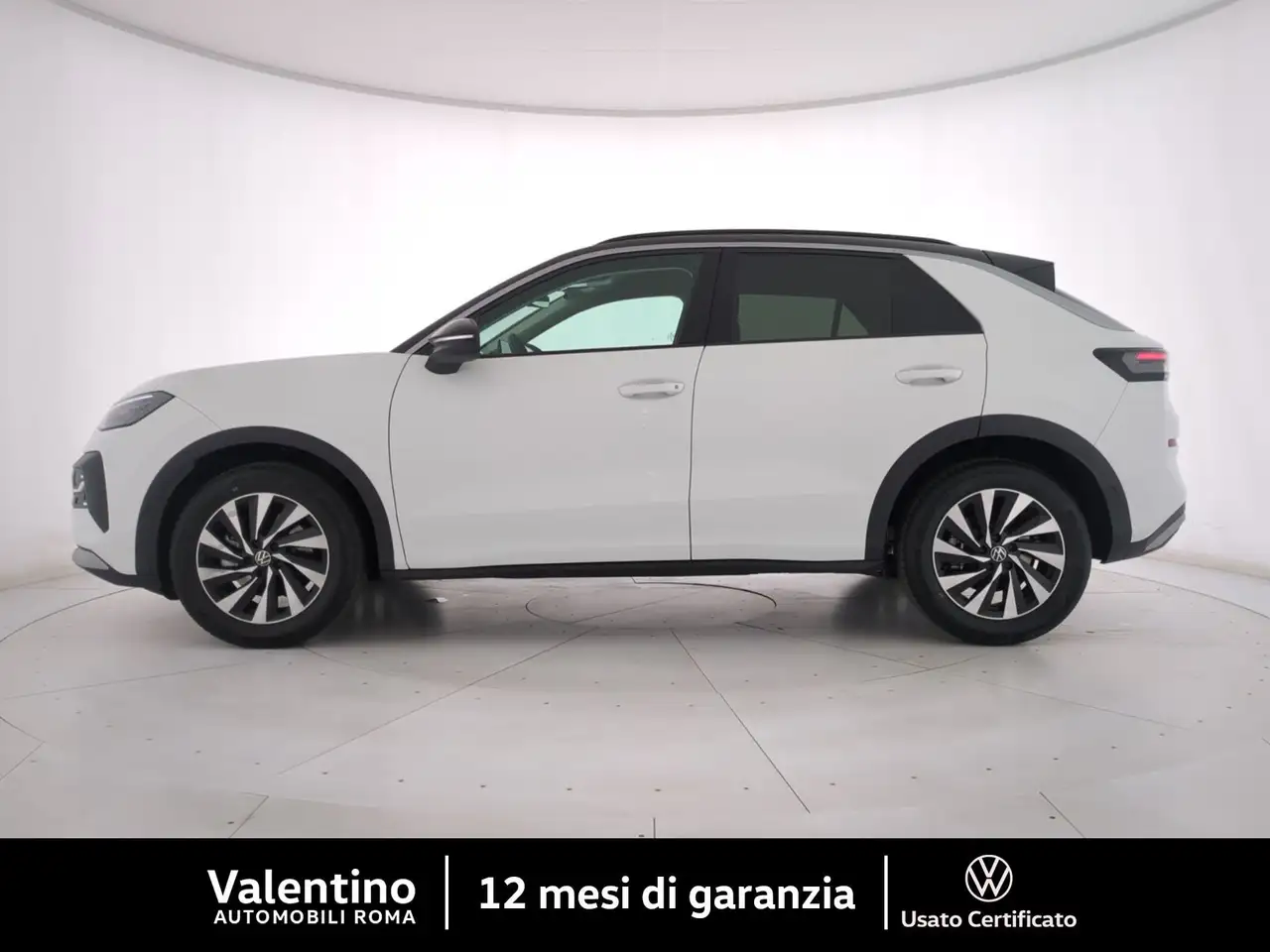 Volkswagen T-Roc 4