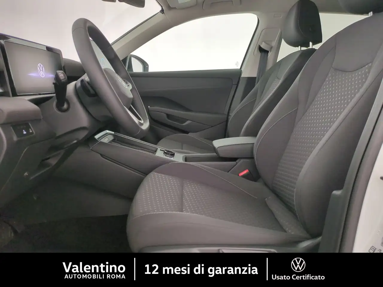 Volkswagen T-Roc 6