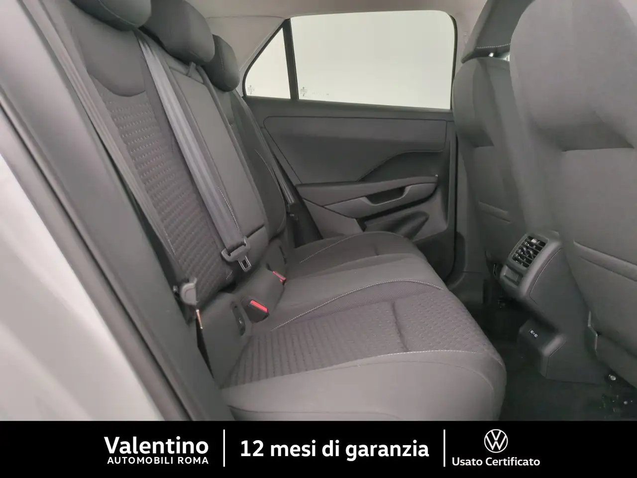 Volkswagen T-Roc 12