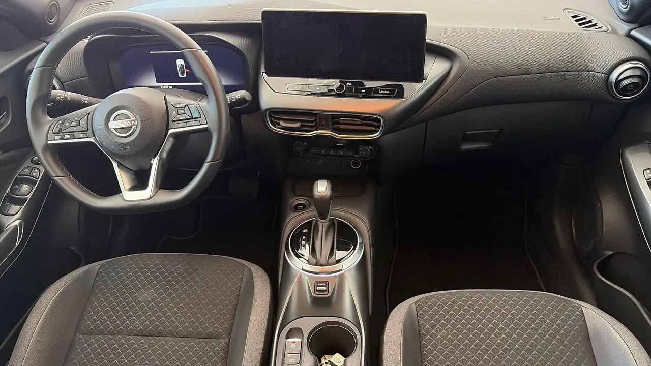 Nissan Juke II 11