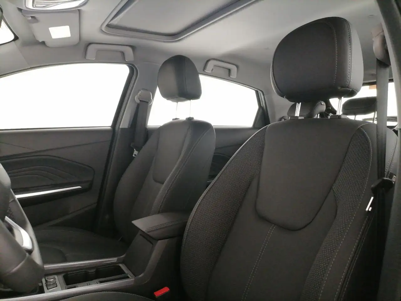 DR Automobiles DR 12
