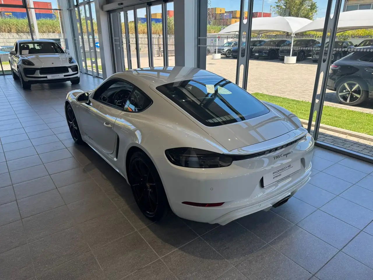 Porsche 718 5