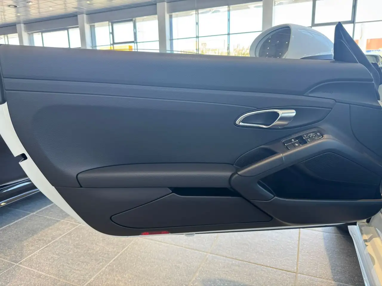 Porsche Cayman 718 4